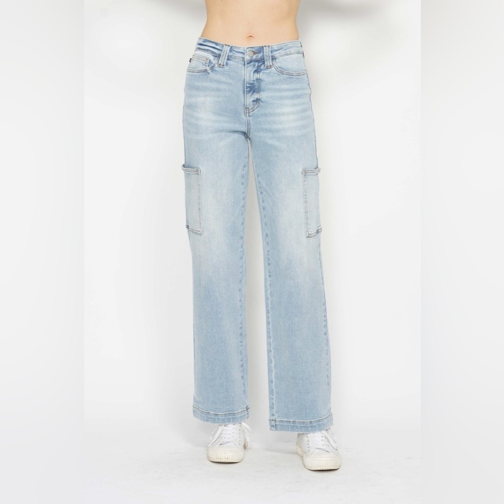 NWT Judy Blue PLUS + REG Size 90s Style High Waisted Straight Leg Cargo Jeans - Picture 1 of 8